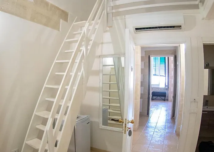 Palazzo Vilei 3* 朱尔迪尼亚诺